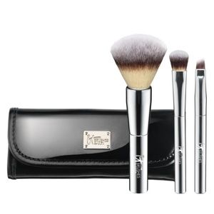 It Cosmetics for Ulta Travel Brush Set
